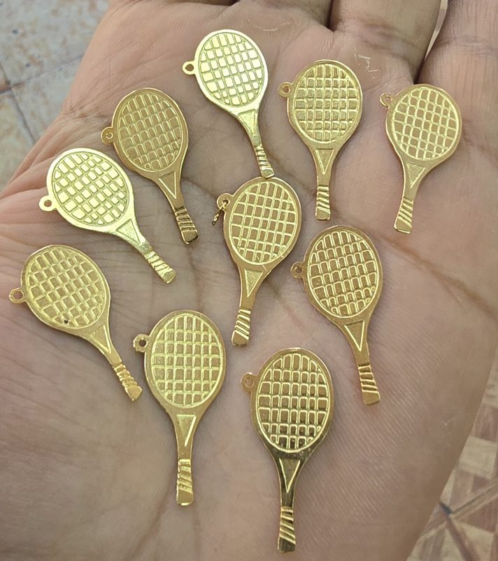 Dijes Bañados en oro 18k