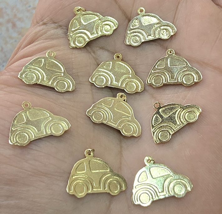 Dijes Bañados en oro 18k