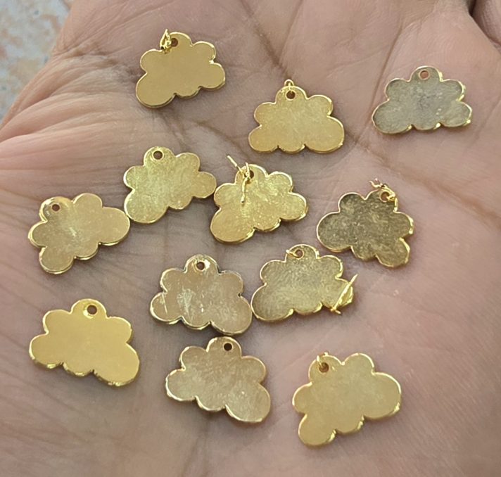 Dijes Bañados en oro 18k