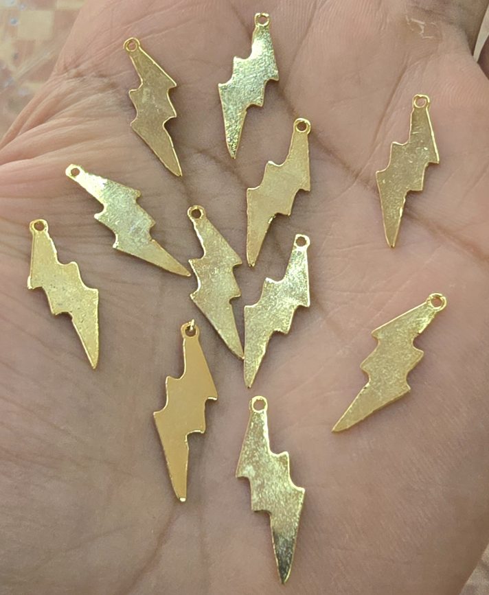 Dijes Bañados en oro 18k